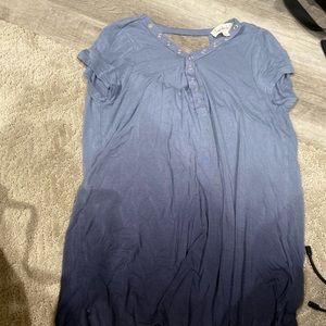 Blue tshirt flowy size small